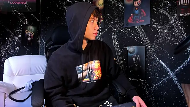 marcuscollins1  online show from February 25, 2025, 1:39 pm