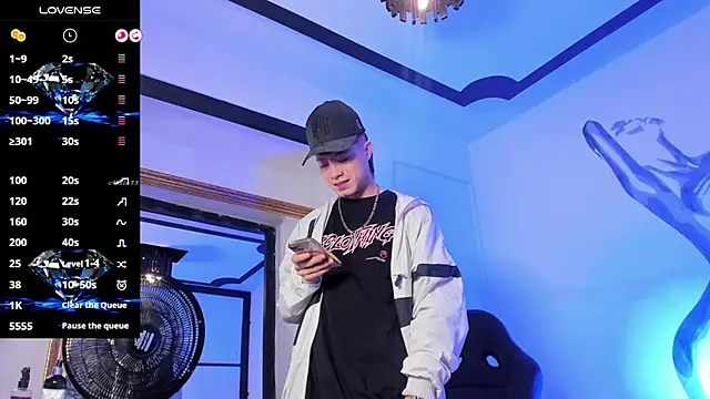 marcuscollins1  online show from September 10, 2025, 12:38 pm