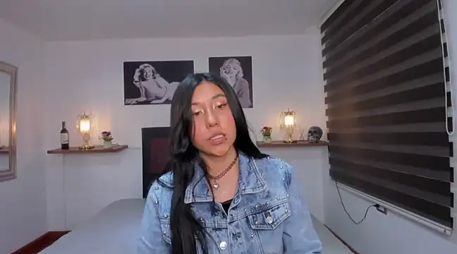 Nohemi louse online show from January 31, 2025, 8:22 pm