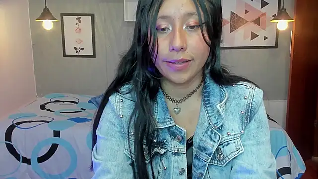 Nohemi louse online show from February 22, 2025, 7:47 pm