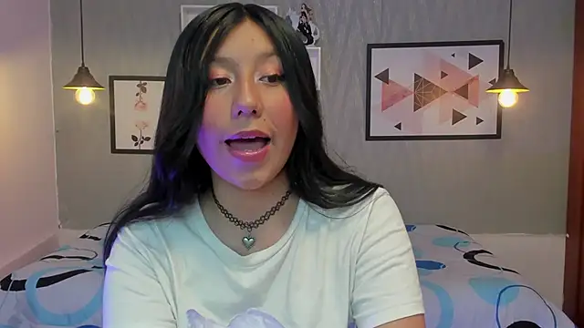 Nohemi louse online show from February 24, 2025, 7:09 pm