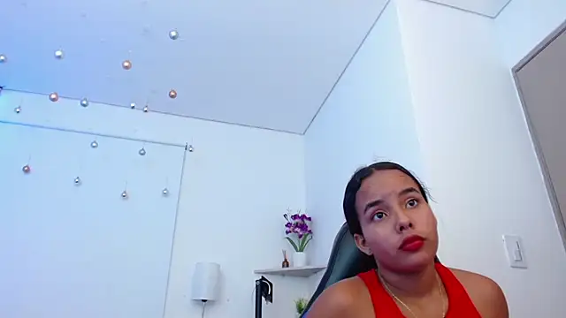 Roxy Stonee online show from March 18, 2025, 8:04 pm