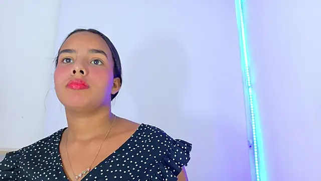 Roxy Stonee online show from October 23, 2025, 7:23 pm