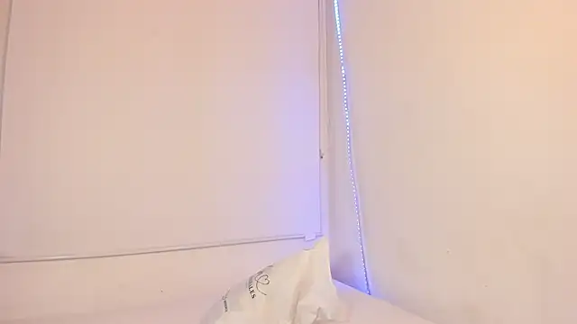 Roxy Stonee online show from December 13, 2025, 7:53 pm