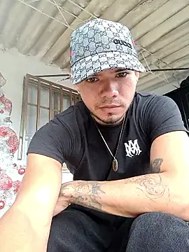 Snapshot of Niick01_ chatting on January 15, 2026, 6:11 pm Niick01 online show from January 15, 2026, 6:11 pm