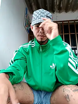 Snapshot of Niick01_ chatting on January 31, 2026, 10:41 pm Niick01 online show from January 31, 2026, 10:41 pm