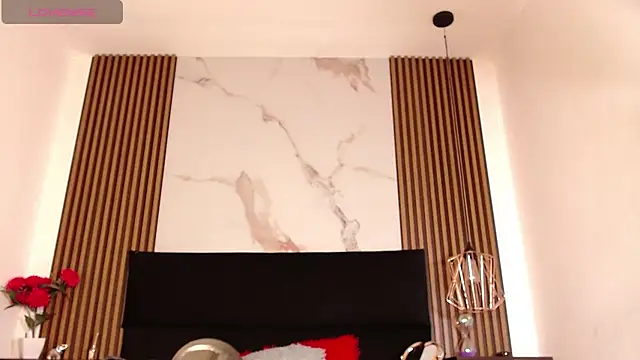 Annyrosee online show from February 3, 2025, 1:40 pm