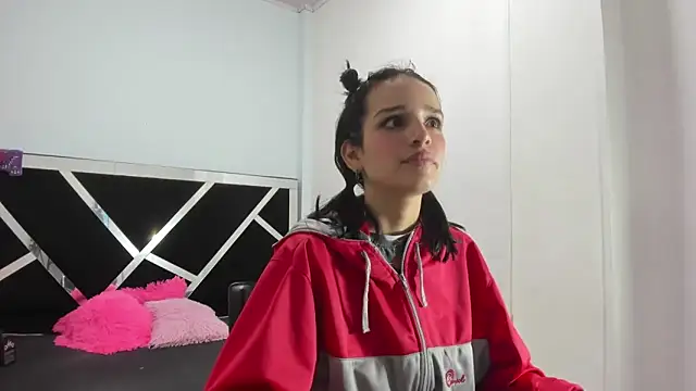 Annyrosee online show from March 21, 2025, 7:35 pm