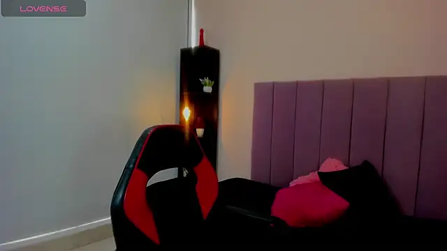 Annyrosee online show from January 15, 2026, 7:28 pm