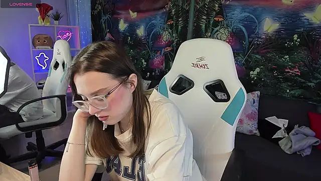 kaisajenner online show from February 2, 2025, 8:08 pm