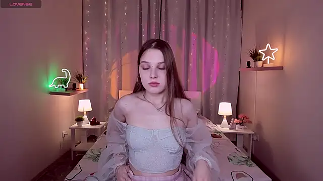 kaisajenner online show from September 12, 2025, 7:14 pm