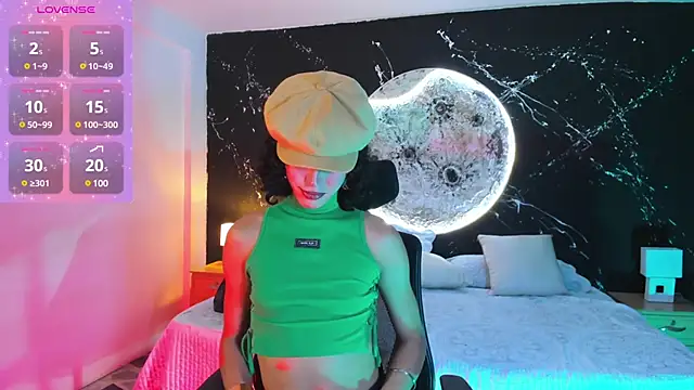 allicemackenzie online show from March 18, 2025, 1:32 am