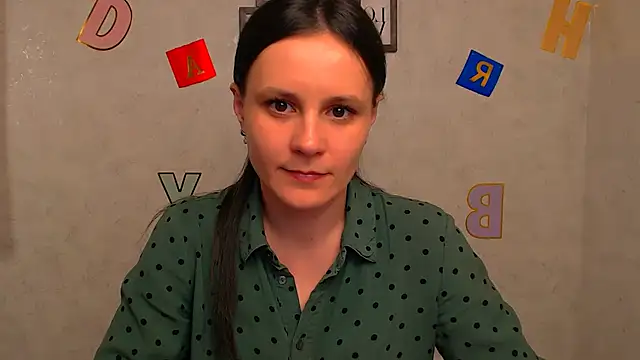 ValeriaHeart  online show from February 27, 2025, 12:45 pm