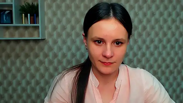 ValeriaHeart  online show from February 28, 2025, 2:42 pm