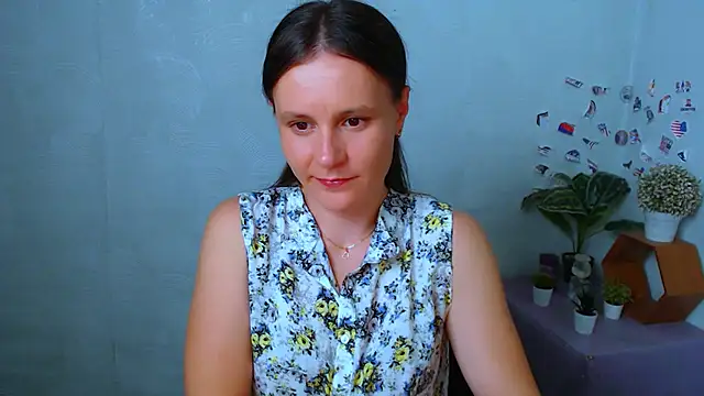 Snapshot of ValeriaHeart_ chatting on June 21, 2026, 4:09 pm ValeriaHeart online show from June 21, 2026, 4:09 pm