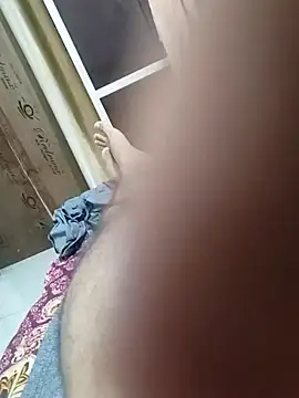 Snapshot of Hot_funky_boy chatting on March 15, 2025, 11:06 pm Hot funky boy online show from March 15, 2025, 11:06 pm