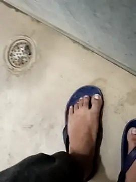 Snapshot of Hot_funky_boy chatting on November 23, 2025, 4:01 am Hot funky boy online show from November 23, 2025, 4:01 am