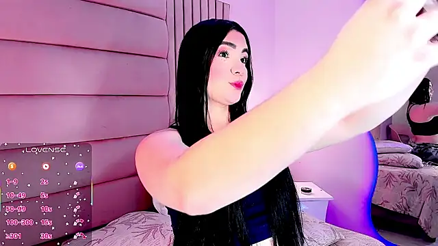 Dalis Hills online show from April 5, 2026, 4:42 am