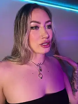 Lally Valencia   online show from October 25, 2025, 6:10 am