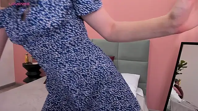 TessaAdorable online show from February 10, 2025, 4:52 am