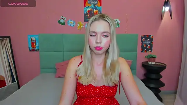 TessaAdorable online show from September 23, 2025, 1:30 am