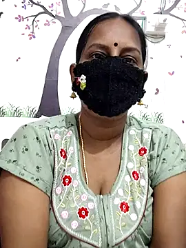 Snapshot of Tamil_Meera12 chatting on April 25, 2026, 3:20 am Tamil Meera12 online show from April 25, 2026, 3:20 am