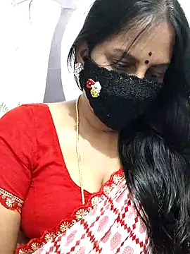 Snapshot of Tamil_Meera12 chatting on May 12, 2026, 11:29 am Tamil Meera12 online show from May 12, 2026, 11:29 am