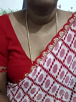 Snapshot of Tamil_Meera12 chatting on May 13, 2026, 3:15 am Tamil Meera12 online show from May 13, 2026, 3:15 am