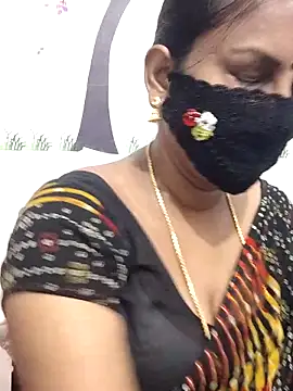 Snapshot of Tamil_Meera12 chatting on May 16, 2026, 6:32 am Tamil Meera12 online show from May 16, 2026, 6:32 am