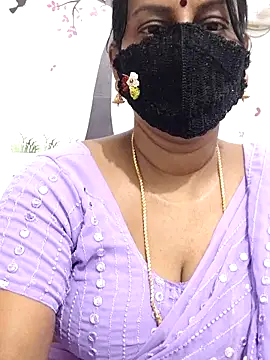 Snapshot of Tamil_Meera12 chatting on May 31, 2026, 6:09 pm Tamil Meera12 online show from May 31, 2026, 6:09 pm