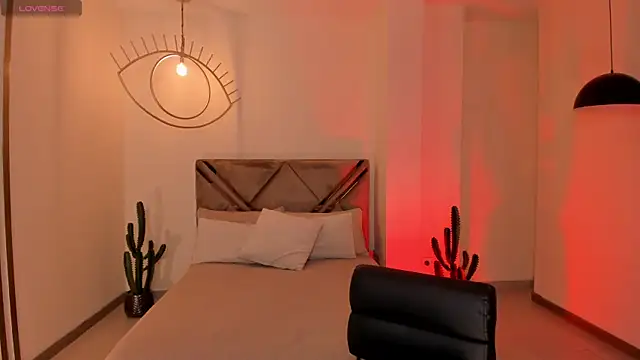 BeccaBaxter online show from April 23, 2026, 12:15 pm