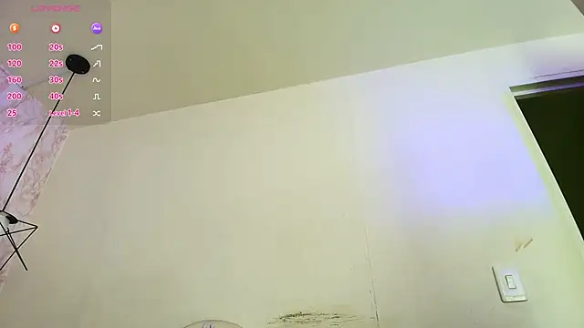 Raichell  online show from October 10, 2025, 3:49 am