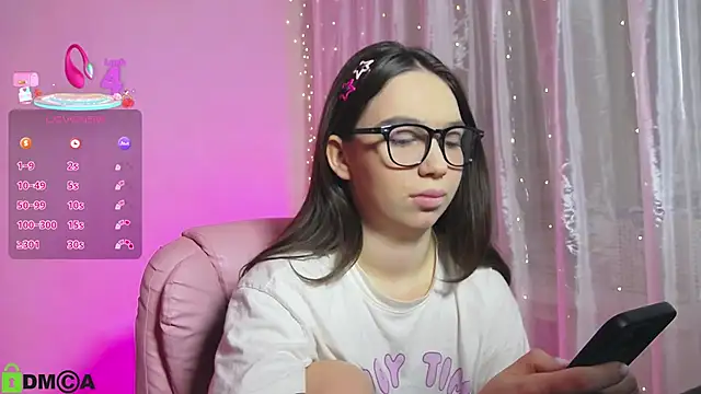 Arianahot777 online show from November 12, 2025, 10:09 pm