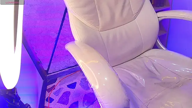 JhoanLeandro online show from February 22, 2025, 10:51 am