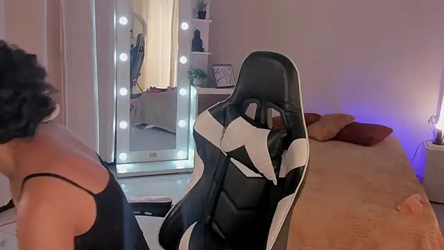 leahaltomm online show from March 12, 2025, 6:11 pm