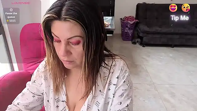 xxsexycutexxx online show from September 20, 2025, 2:51 pm