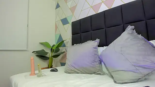 dalila harris online show from October 17, 2025, 7:38 pm