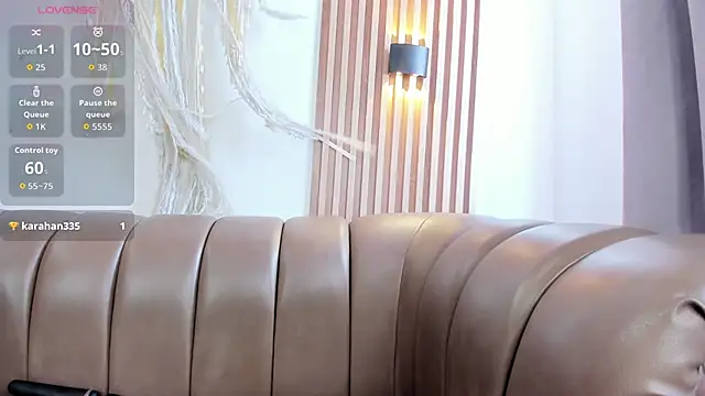 saleh issawi online show from October 21, 2025, 8:09 pm