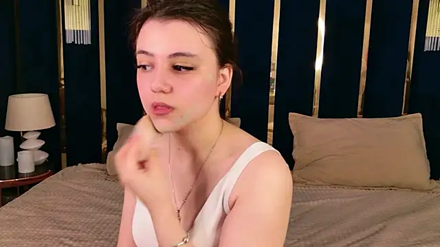 Snapshot of Pauline_Heaven chatting on May 9, 2026, 5:45 am Pauline Heaven online show from May 9, 2026, 5:45 am
