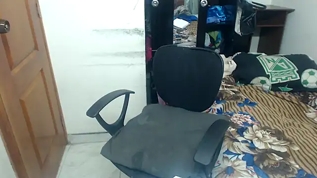 Siblleyx online show from February 12, 2025, 7:13 pm