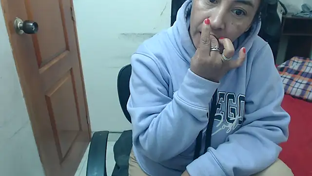 Siblleyx online show from March 18, 2025, 9:10 pm