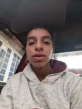 Ariell Kieran online show from February 27, 2025, 5:04 pm