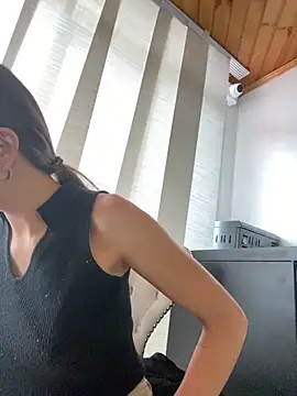 Andrea18 blonde online show from March 12, 2025, 12:36 pm