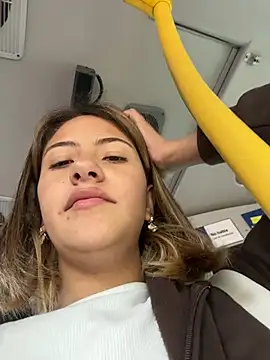 Andrea18 blonde online show from December 5, 2025, 12:25 pm