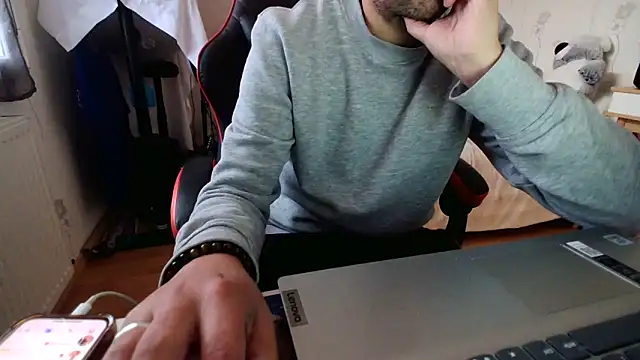 Snapshot of balkis30 chatting on September 25, 2025, 11:03 am balkis30 online show from September 25, 2025, 11:03 am