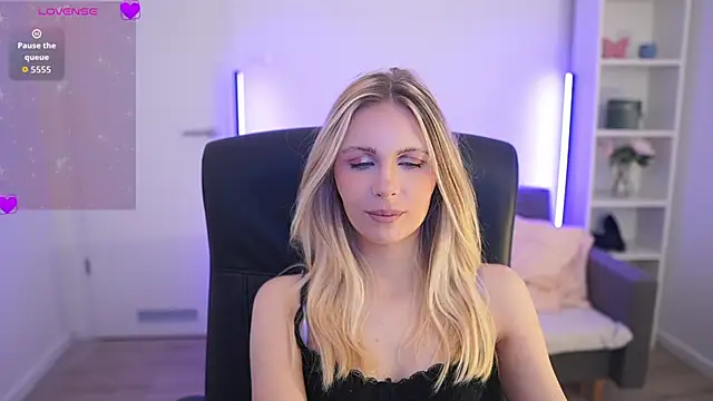 catecrago  online show from April 22, 2026, 8:06 am