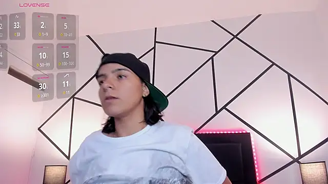 Liiam smith  online show from January 31, 2025, 2:07 pm