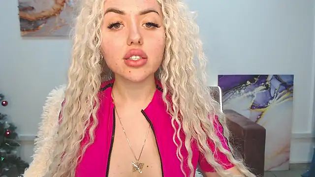 MissisCaty online show from February 4, 2025, 9:38 am