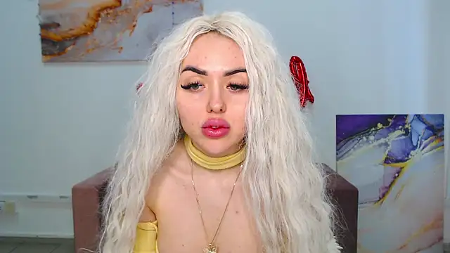 MissisCaty online show from March 20, 2025, 12:32 pm