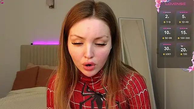 Lora Rosee online show from September 19, 2025, 11:55 am